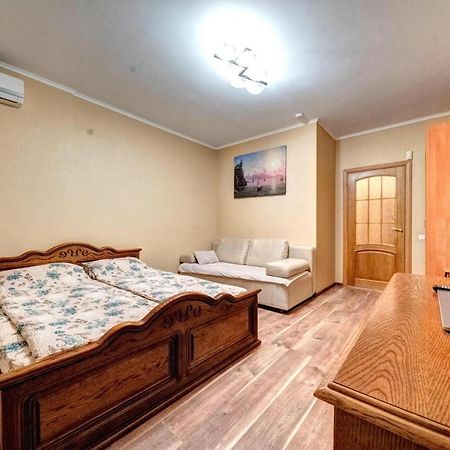 Modern Apartment Near Park Kiew Exterior foto